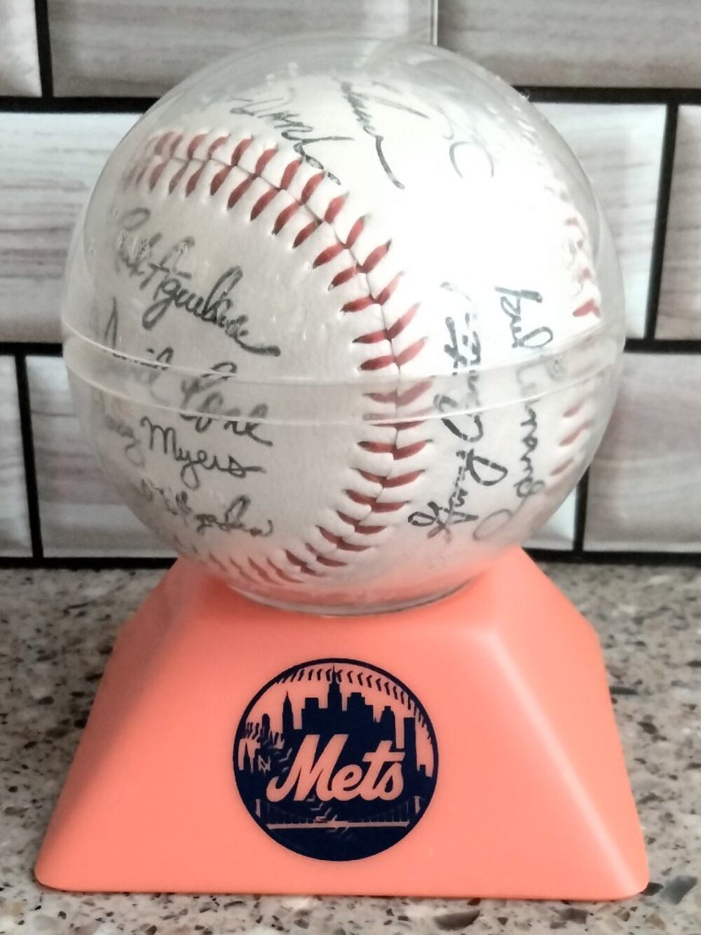 Vintage 1980's NY Mets Facsimile Signed Baseball Souvenir in Case